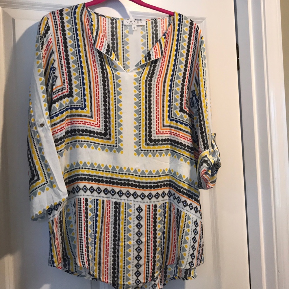 Chaus colorful optional 3/4 or short sleeve top